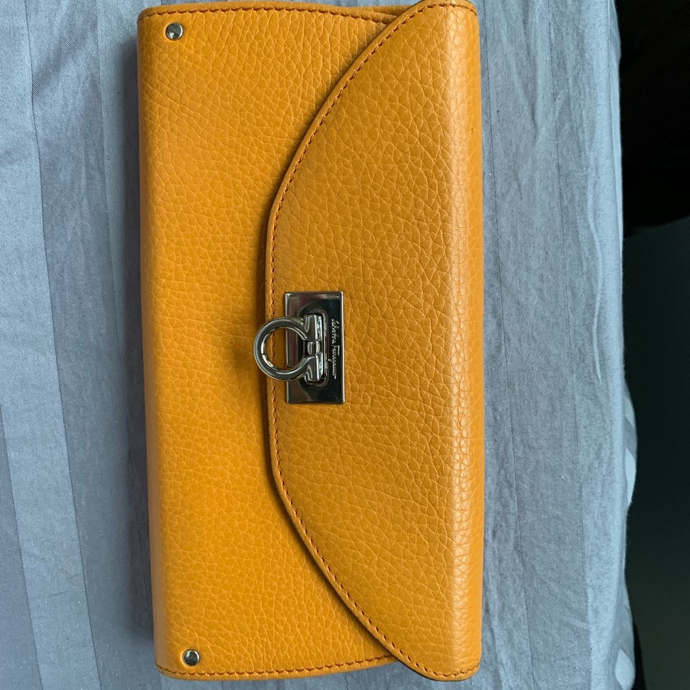 Salvatore Ferragamo wallet
